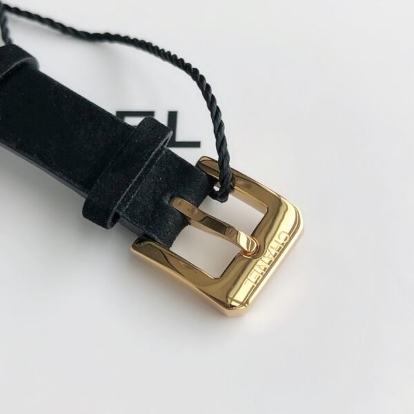 Chanel Black Gold Sugar Cube Women’s Quartz Watch Size 19.7×15.2mm High-quality high-end watches