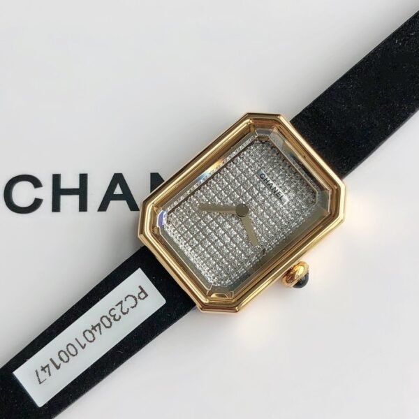 Chanel Black Gold Sugar Cube Women’s Quartz Watch Size 19.7×15.2mm High-quality high-end watches