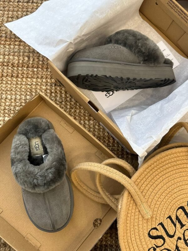 UGG Winter new casual classic plush slippers made of cowhide and wool