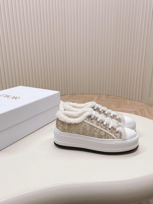DIOR’s new winter sneakers are lined with wool