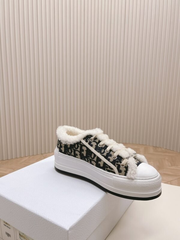 DIOR’s new winter sneakers are lined with wool