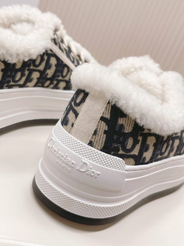 DIOR’s new winter sneakers are lined with wool