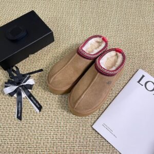 UGG shoe