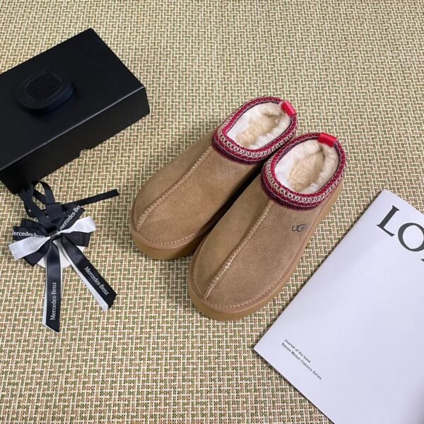 UGG shoe