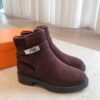Hermès classic Kelly boots are made of calfskin leather and lambskin leather lining. High-end autumn and winter boots