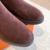 Hermès classic Kelly boots are made of calfskin leather and lambskin leather lining. High-end autumn and winter boots