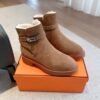 Hermès classic Kelly boots are made of calfskin leather and lambskin leather lining. High-end autumn and winter boots