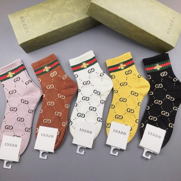 GUCCI Men’s and Women’s Same Style Cotton Socks in a Box of 5 Pair Socks