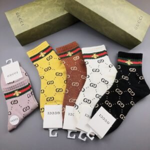 GUCCI Men’s and Women’s Same Style Cotton Socks in a Box of 5 Pair Socks