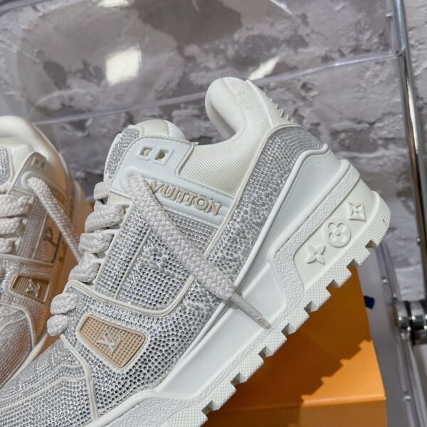 Louis Vuitton Fat trainer full diamond limited edition