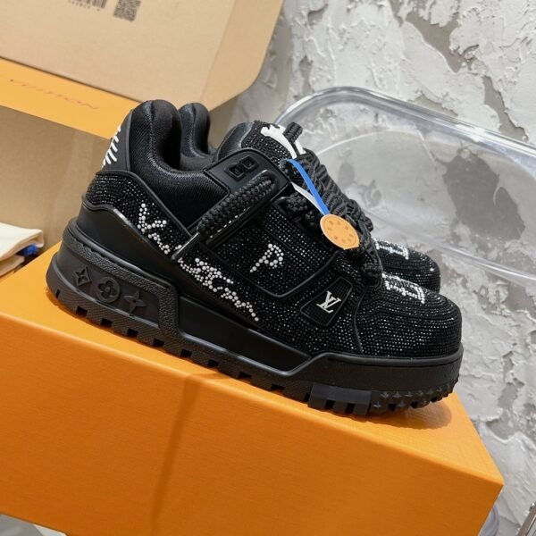 i1703265075_3633_1.jpg LOUIS VUITTON FAT TRAINER FULL DIAMOND LIMITED EDITION