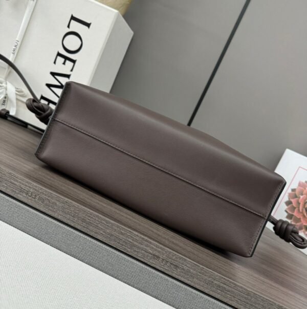 Loewe New Nappa Leather Flamenco Lucky Bag Clutch Premium Edition Size:30×24.5×10.5cm