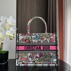 i1704514687_2996_0.jpg DIOR Embroidered floral tote bag 26.5X21X14cm