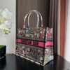 DIOR Embroidered floral tote bag 26.5X21X14cm