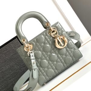 i1705649368_4482_0.jpg DIOR Cowhide patent leather Lady Diana handbag high-end version1:1 size 20x17x8cm