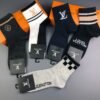 Louis Vuitton socks for both men and women, made of pure cotton quality, in a box of 5 pairs