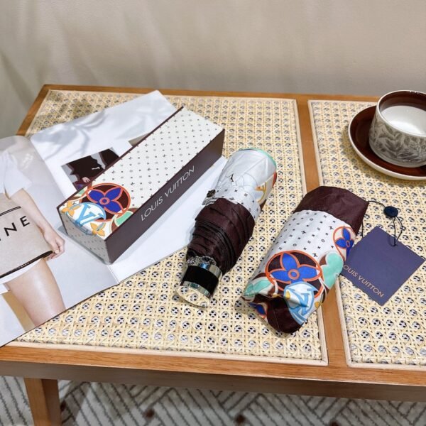 LOUIS VUITTON New five fold hand folding umbrella