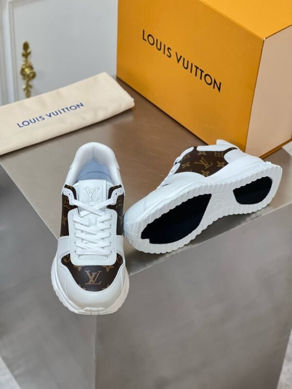 Louis Vuitton High-end men’s sports shoes