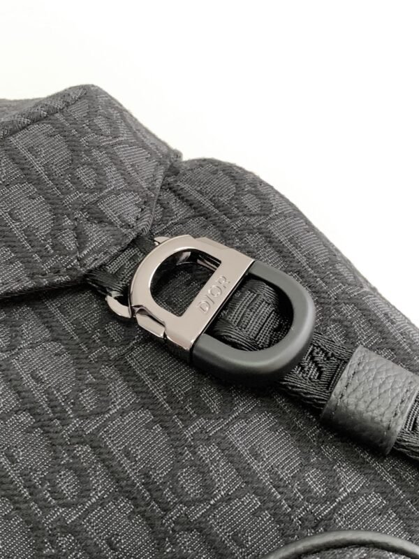 DIOR Backpack Official Website 1:1 Version Premium Edition 31 x 50 x 18 cm