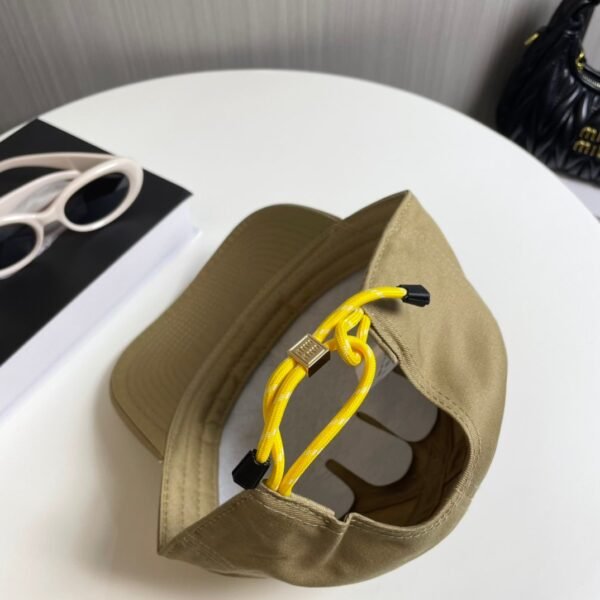 MIUMIU original baseball cap