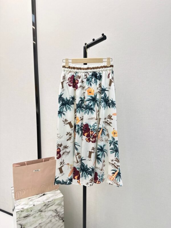 miumiu spring and summer latest Monogram beach romantic palm coconut print elastic waist skirt