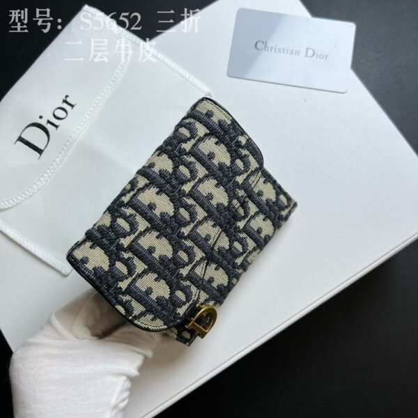 miumiu Pocket small wallet cowhide material