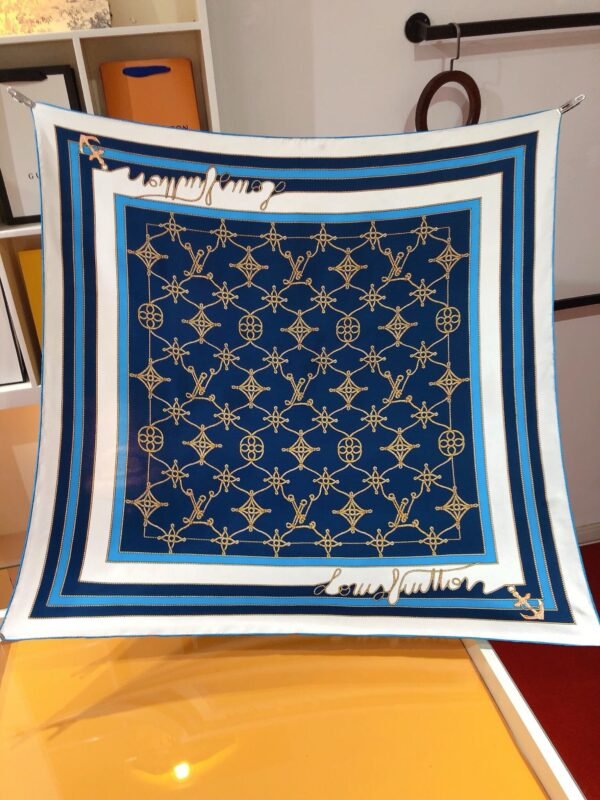 Louis Vuitton official website new spring and summer 90x90cm square scarf