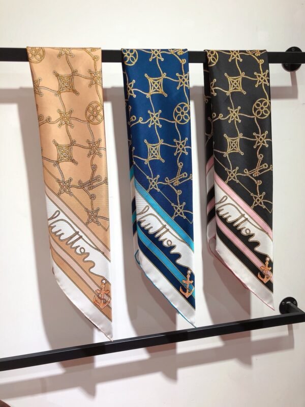 Louis Vuitton official website new spring and summer 90x90cm square scarf