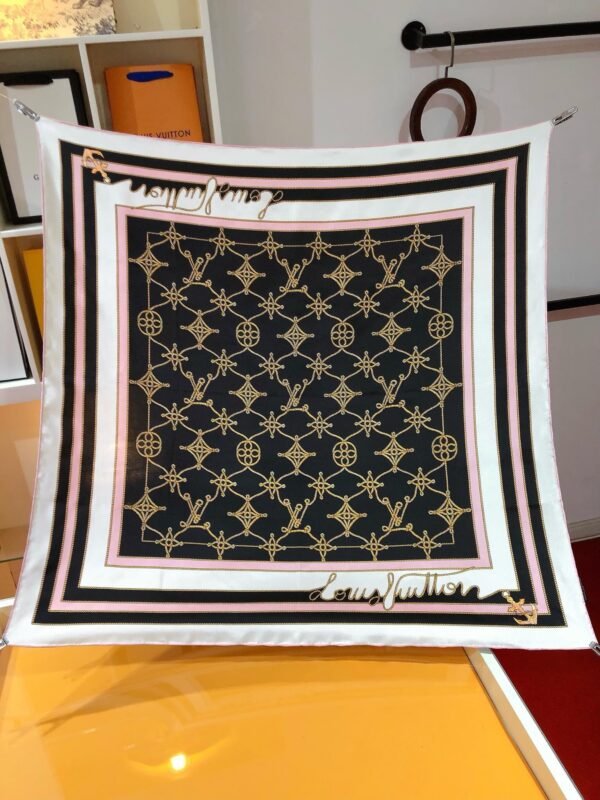 Louis Vuitton official website new spring and summer 90x90cm square scarf