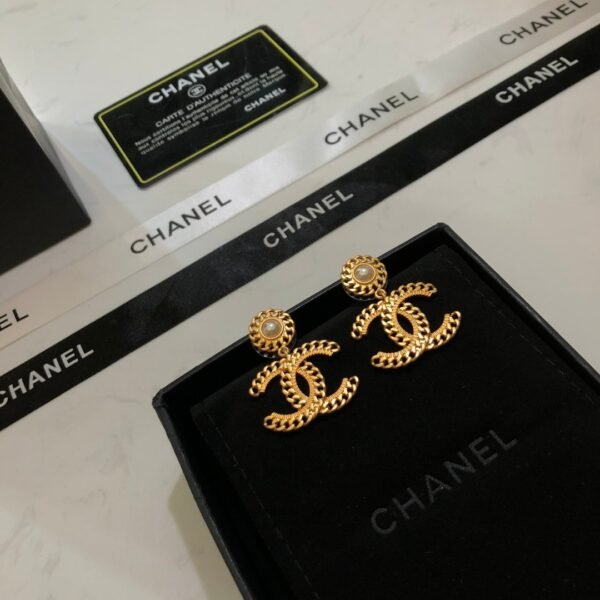 Chanel earrings Premium