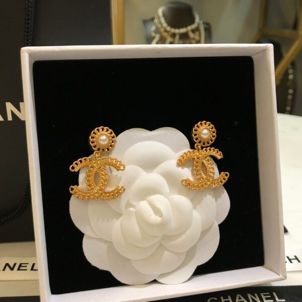 Chanel earrings Premium