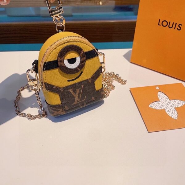 LOUIS VUITTON Minions chain crossbody bag, mini bag