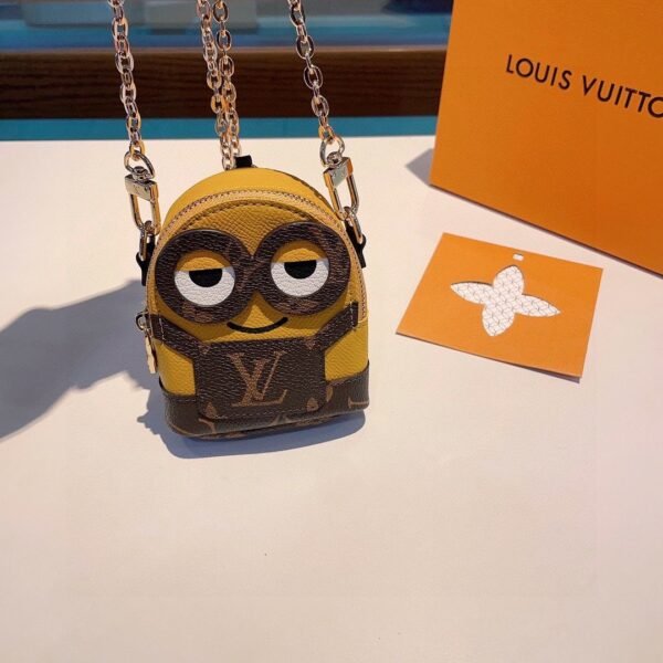 LOUIS VUITTON Minions chain crossbody bag, mini bag