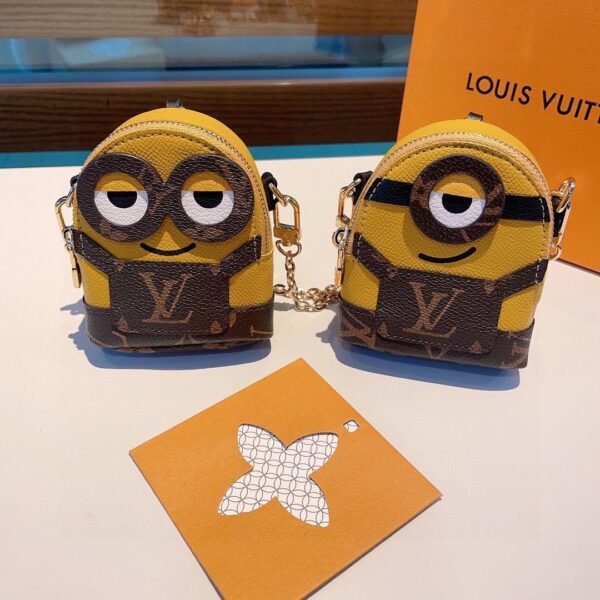 LOUIS VUITTON Minions chain crossbody bag, mini bag