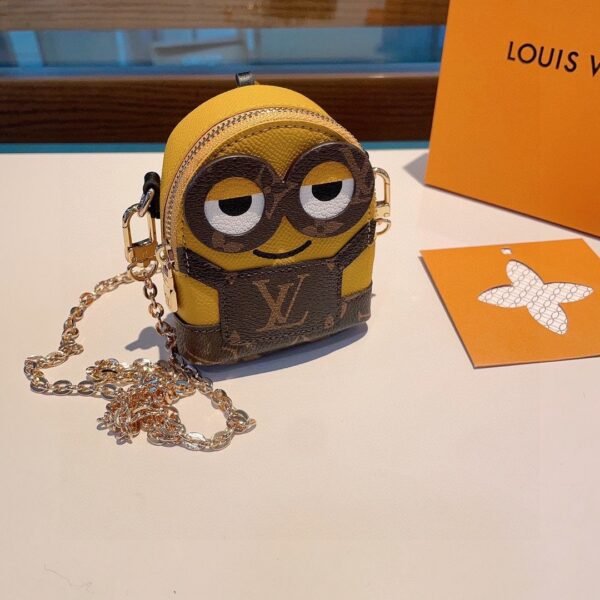 LOUIS VUITTON Minions chain crossbody bag, mini bag