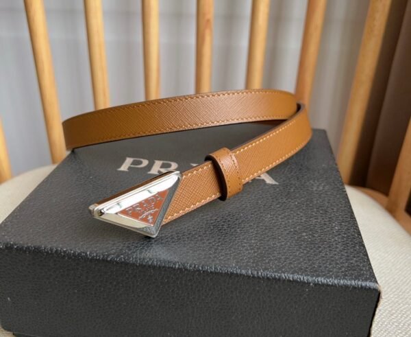 PRADA The latest belt in the counter high-end version width 2cm