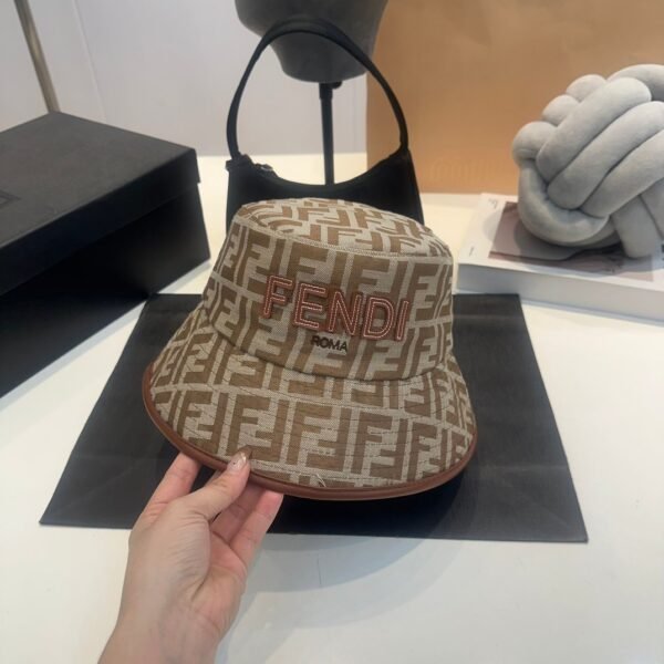 FENDI Bucket hat