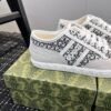 GUCCI  canvas shoe