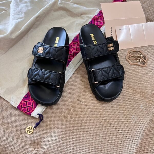 miumiu slippers