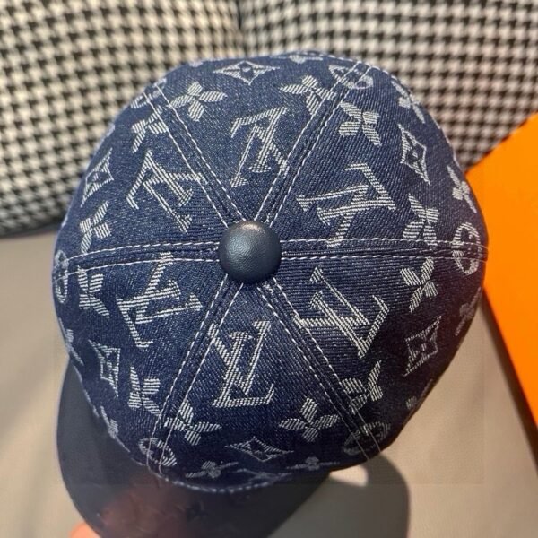 Louis Vuitton 1:1 original single denim cowhide embossed baseball cap