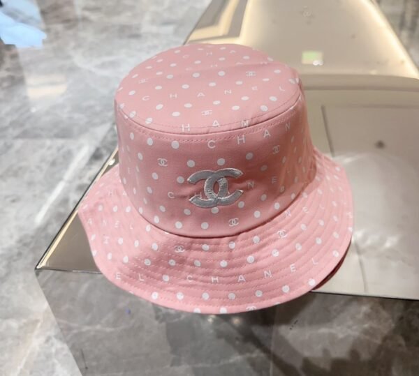 CHANEL bucket hat