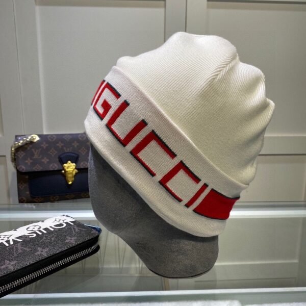 GUCCI New product on the official website with decorative double-layer knitted hat