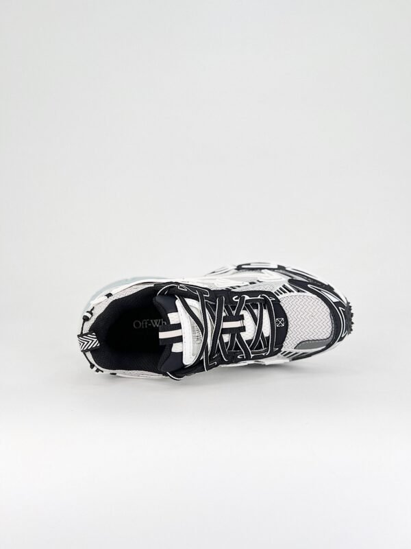 Off-White C/O VirGil Abloh sneaker