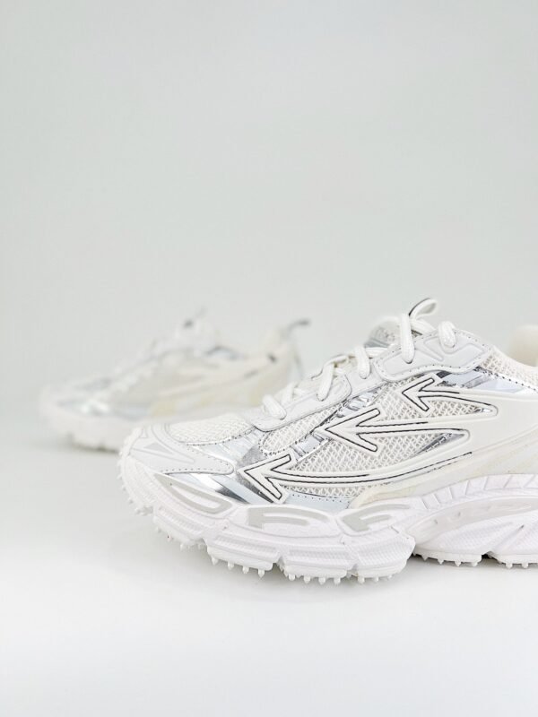 Off-White C/O VirGil Abloh sneaker