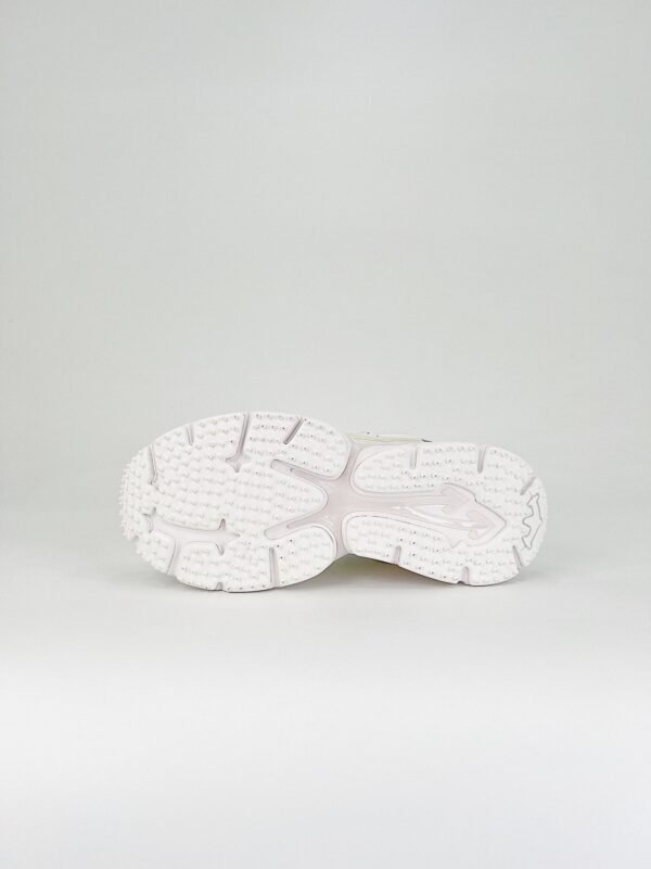 Off-White C/O VirGil Abloh sneaker