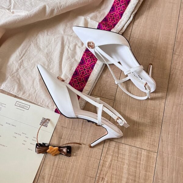 Louis Vuitton  24SS-V buckle hollow high-heeled sandals
