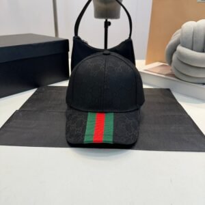 GUCCI baseball cap
