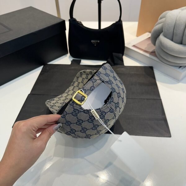 GUCCI baseball cap