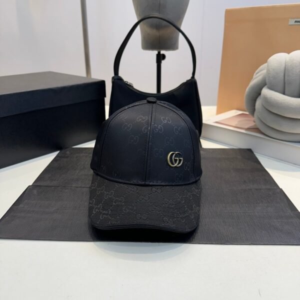GUCCI new baseball cap