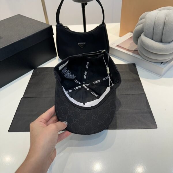 GUCCI new baseball cap